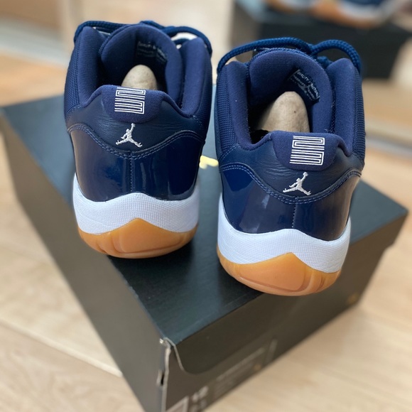 Nike Air Jordan 11 Retro Low Navy Gum sz12 - Picture 3 of 6